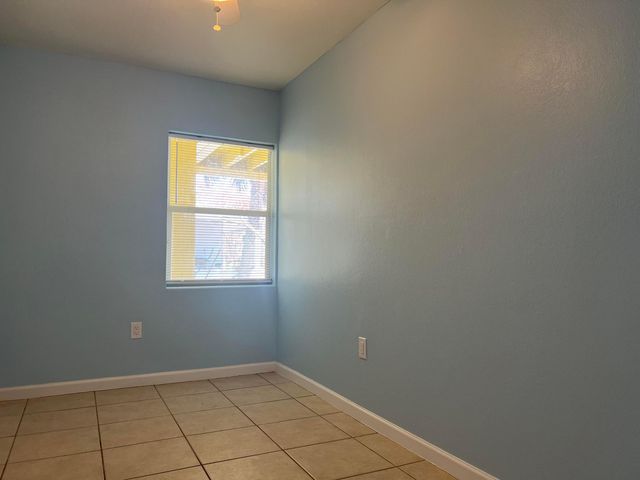 708 Avenue I A, Fort Pierce, FL 34950