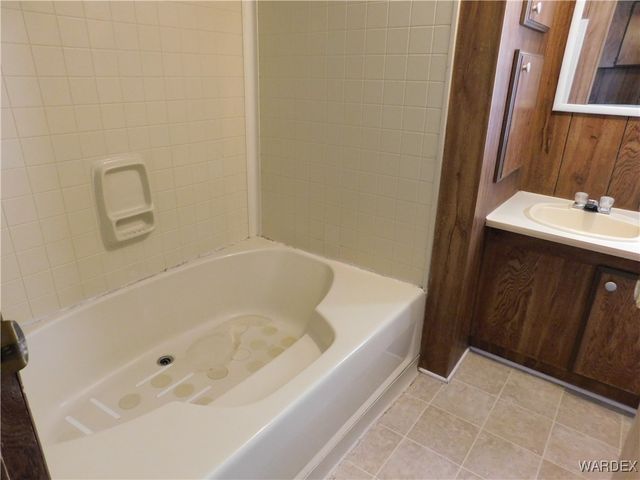 1307 Gemstone Avenue, Bullhead City, AZ 86442