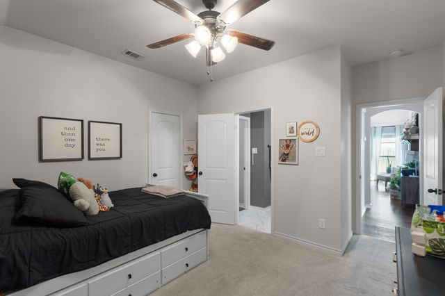 7252 Lake Country Drive, Fort Worth, TX 76179