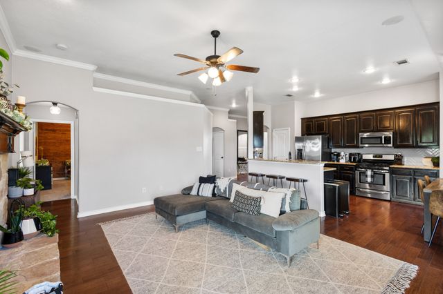 7252 Lake Country Drive, Fort Worth, TX 76179