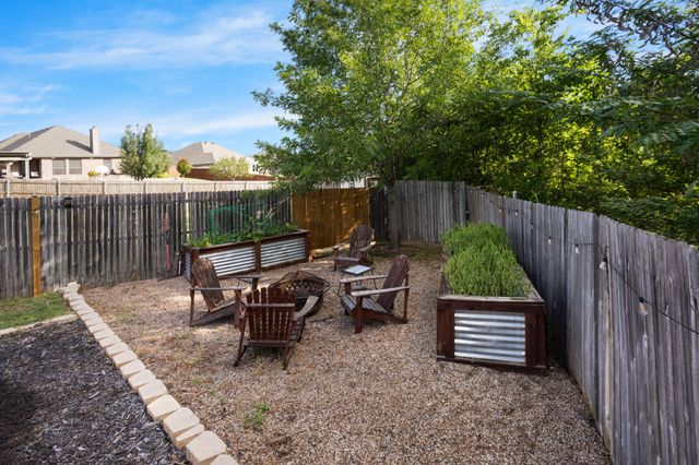 7252 Lake Country Drive, Fort Worth, TX 76179