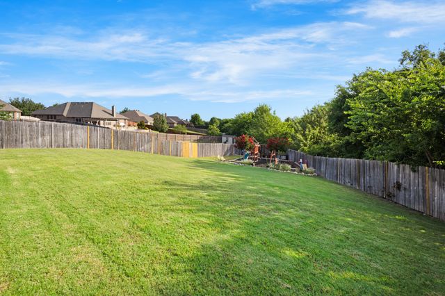 7252 Lake Country Drive, Fort Worth, TX 76179
