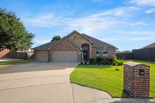 7252 Lake Country Drive, Fort Worth, TX 76179