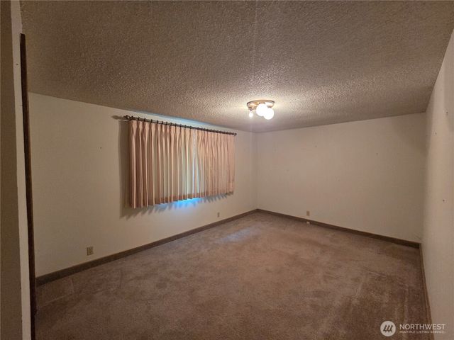 19505 NE 112th Street, Brush Prairie, WA 98606