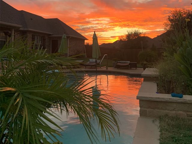 529 Perry Lane, Robinson, TX 76706