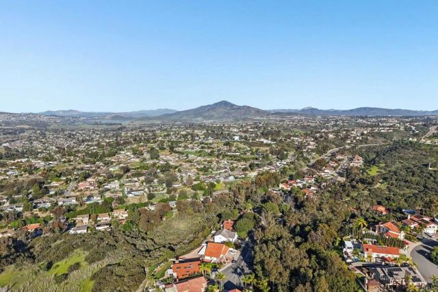 927 Rawhide Court, Bonita, CA 91902