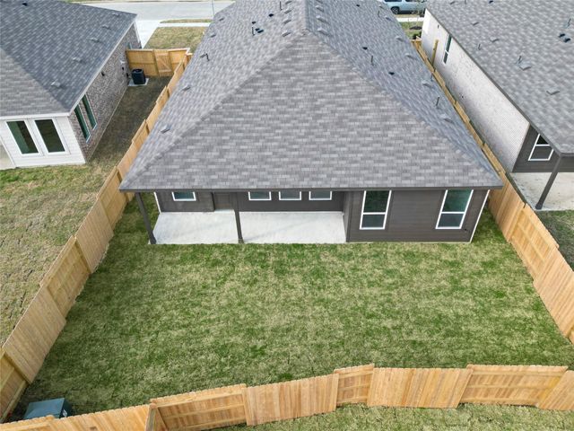 5406 Peacock Bass Drive, Baytown, TX 77521