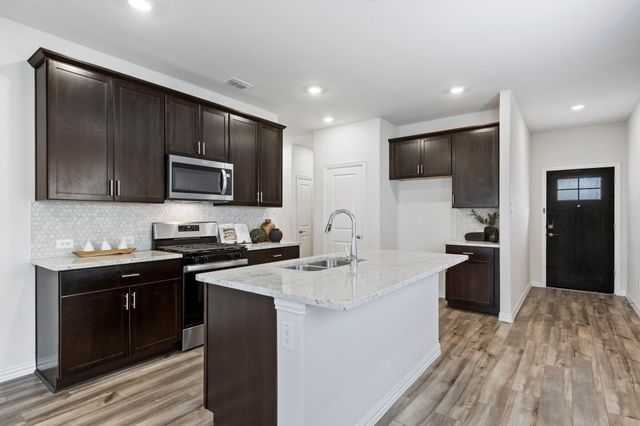 2021 Pine Stone Lane, Forney, TX 75126