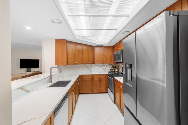 100 SE 5th Ave 110, Boca Raton, FL 33432