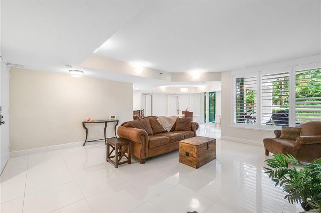 100 SE 5th Ave 110, Boca Raton, FL 33432