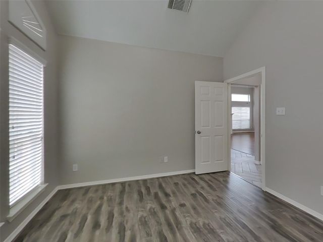 6855 Tournament Drive, Houston, TX 77069