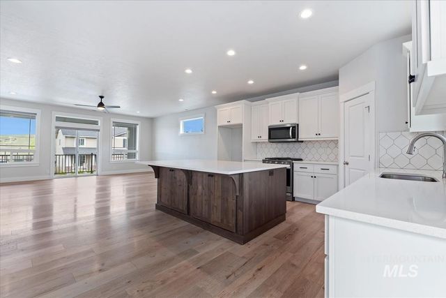 19322 N Shepherds Pie Pl, Boise, ID 83714