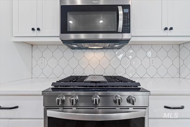 19322 N Shepherds Pie Pl, Boise, ID 83714