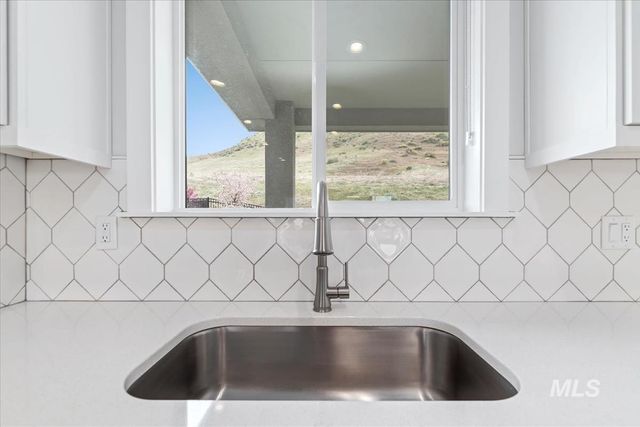 19322 N Shepherds Pie Pl, Boise, ID 83714