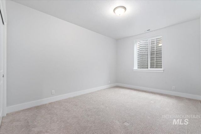 19322 N Shepherds Pie Pl, Boise, ID 83714