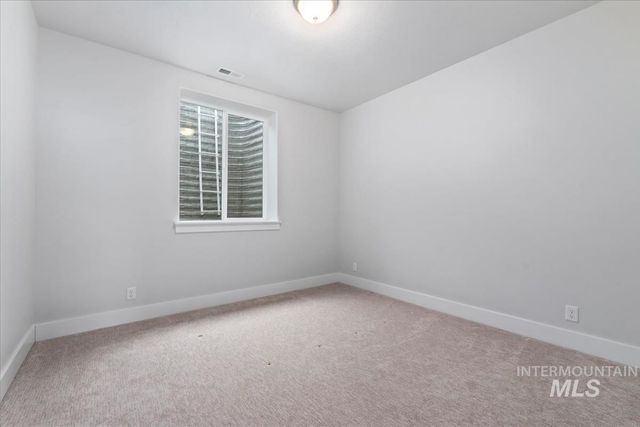 19322 N Shepherds Pie Pl, Boise, ID 83714