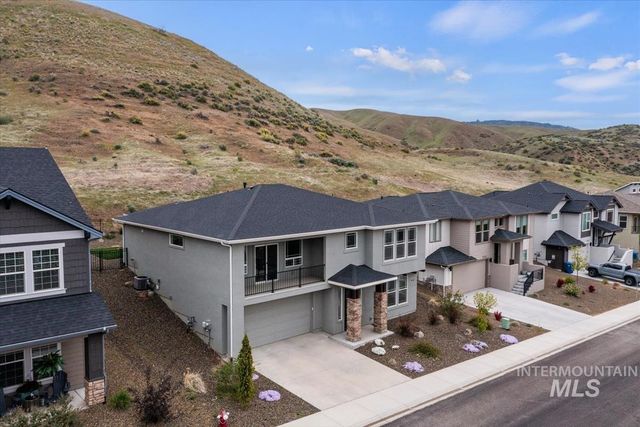 19322 N Shepherds Pie Pl, Boise, ID 83714