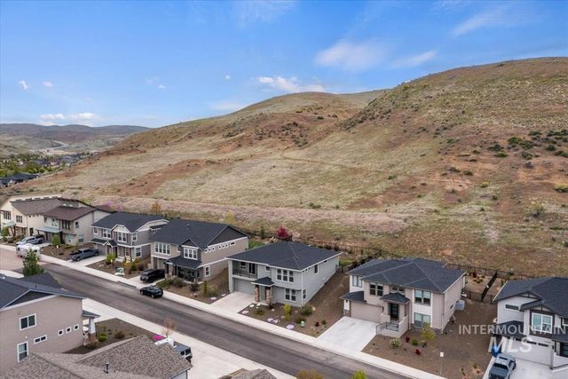 19322 N Shepherds Pie Pl, Boise, ID 83714