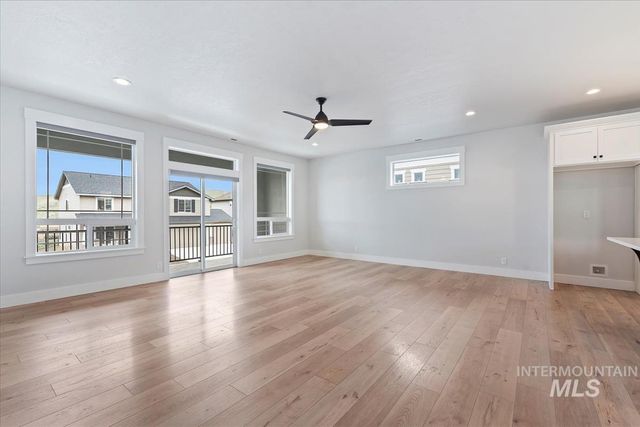 19322 N Shepherds Pie Pl, Boise, ID 83714