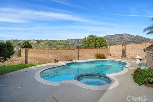 8545 Tujunga Valley, Sunland (los Angeles), CA 91040