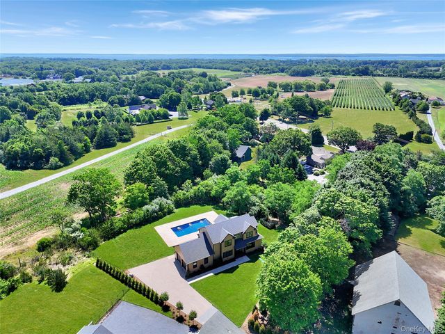 22 Tuthills Lane, Jamesport, NY 11947
