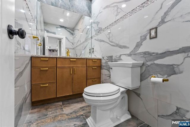 45 Dietrich Lane, North Haledon, NJ 07508