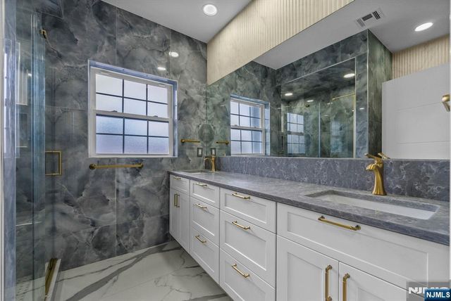 45 Dietrich Lane, North Haledon, NJ 07508