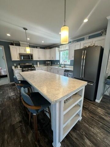 13763 Shamrock Lane, Cedar Springs, MI 49319