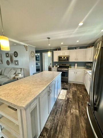 13763 Shamrock Lane, Cedar Springs, MI 49319