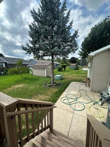 13763 Shamrock Lane, Cedar Springs, MI 49319