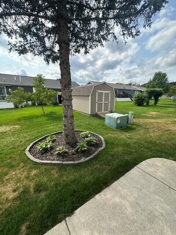 13763 Shamrock Lane, Cedar Springs, MI 49319
