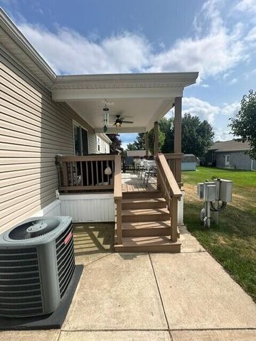 13763 Shamrock Lane, Cedar Springs, MI 49319