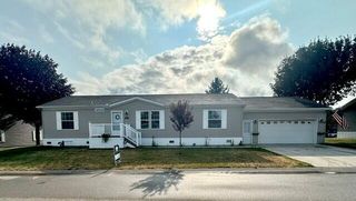 13763 Shamrock Lane, Cedar Springs, MI 49319