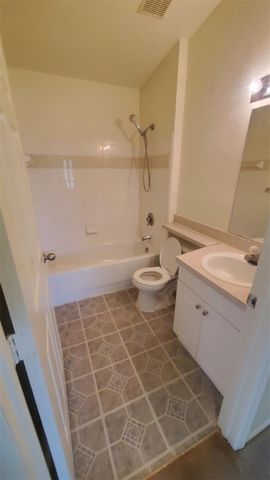 36243 LAKE CHASE BOULEVARD 203, Zephyrhills, FL 33541