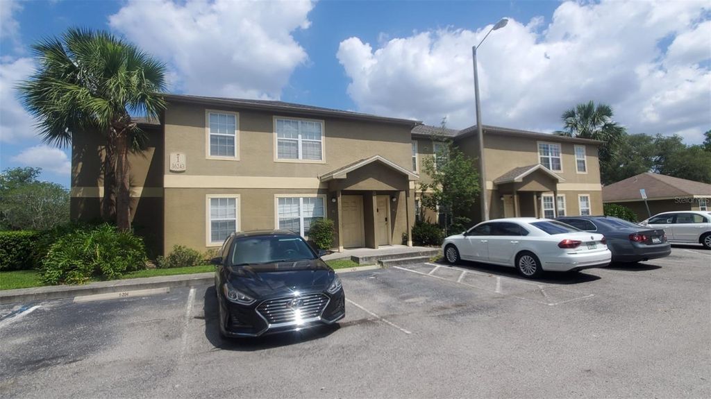 36243 LAKE CHASE BOULEVARD 203, Zephyrhills, FL 33541