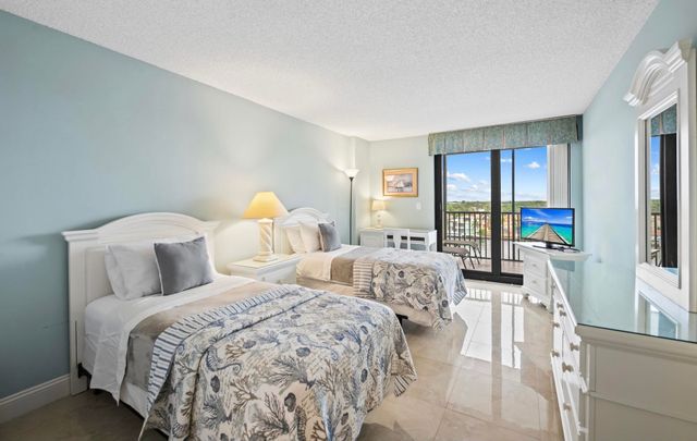 3420 S Ocean Boulevard 8W, Highland Beach, FL 33487