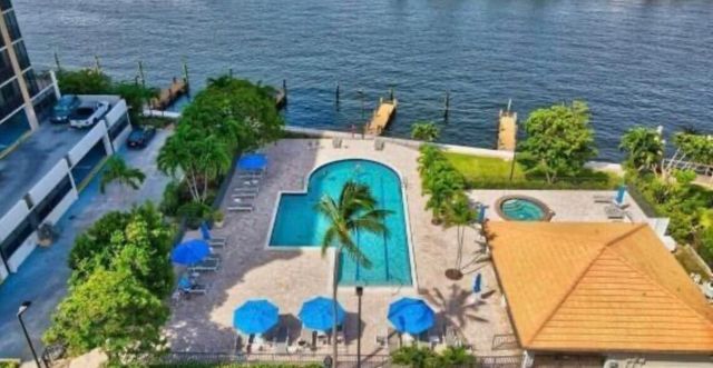 3420 S Ocean Boulevard 8W, Highland Beach, FL 33487