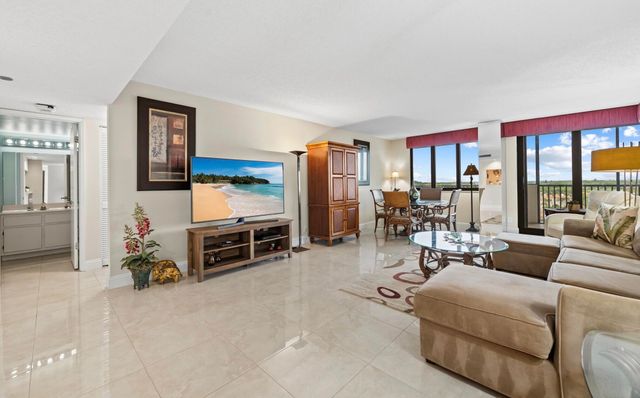 3420 S Ocean Boulevard 8W, Highland Beach, FL 33487
