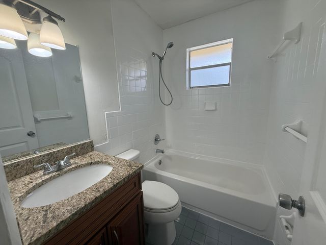 6636 SW 41st Street, Davie, FL 33314