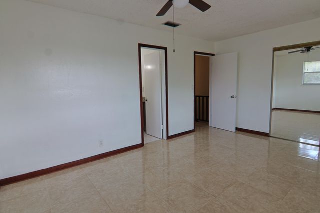 6636 SW 41st Street, Davie, FL 33314