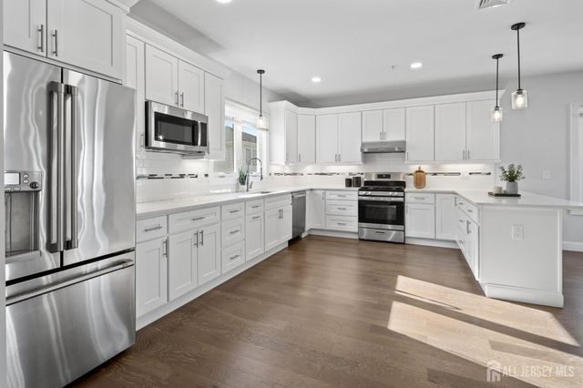 22 Arcadia Place B, Union Twp, NJ 07088