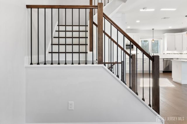 22 Arcadia Place B, Union Twp, NJ 07088