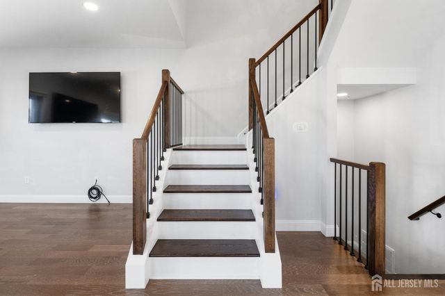 22 Arcadia Place B, Union Twp, NJ 07088