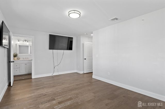 22 Arcadia Place B, Union Twp, NJ 07088