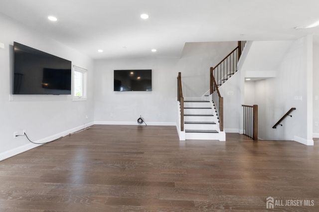 22 Arcadia Place B, Union Twp, NJ 07088