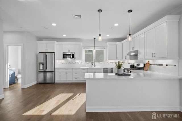 22 Arcadia Place B, Union Twp, NJ 07088