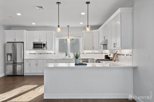22 Arcadia Place B, Union Twp, NJ 07088
