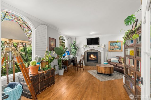 1223 7th Avenue W, Seattle, WA 98119