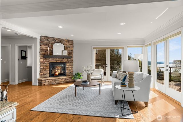 1223 7th Avenue W, Seattle, WA 98119