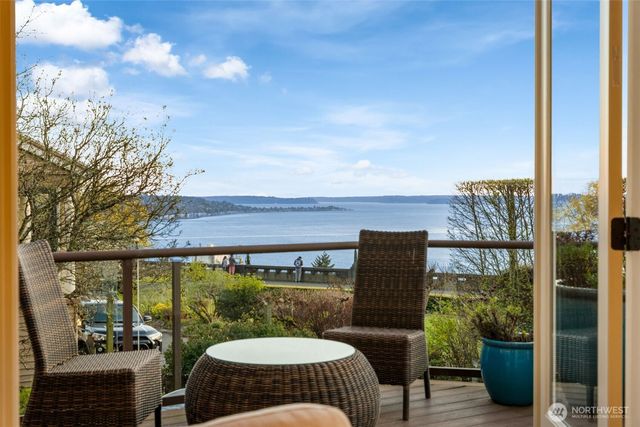 1223 7th Avenue W, Seattle, WA 98119